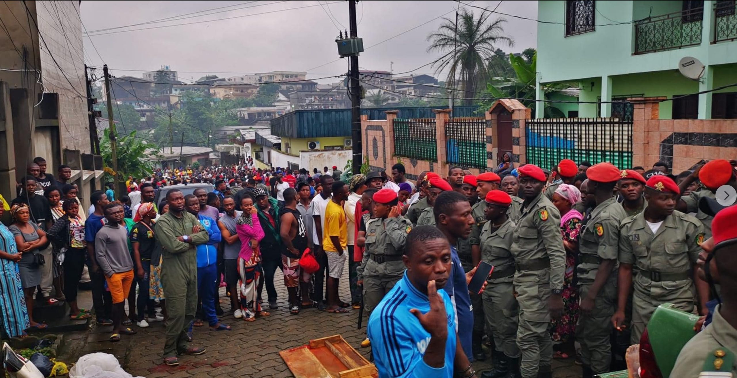 Cameroon Building Collapse Kills at Least 16; Authorities Fear Toll ...